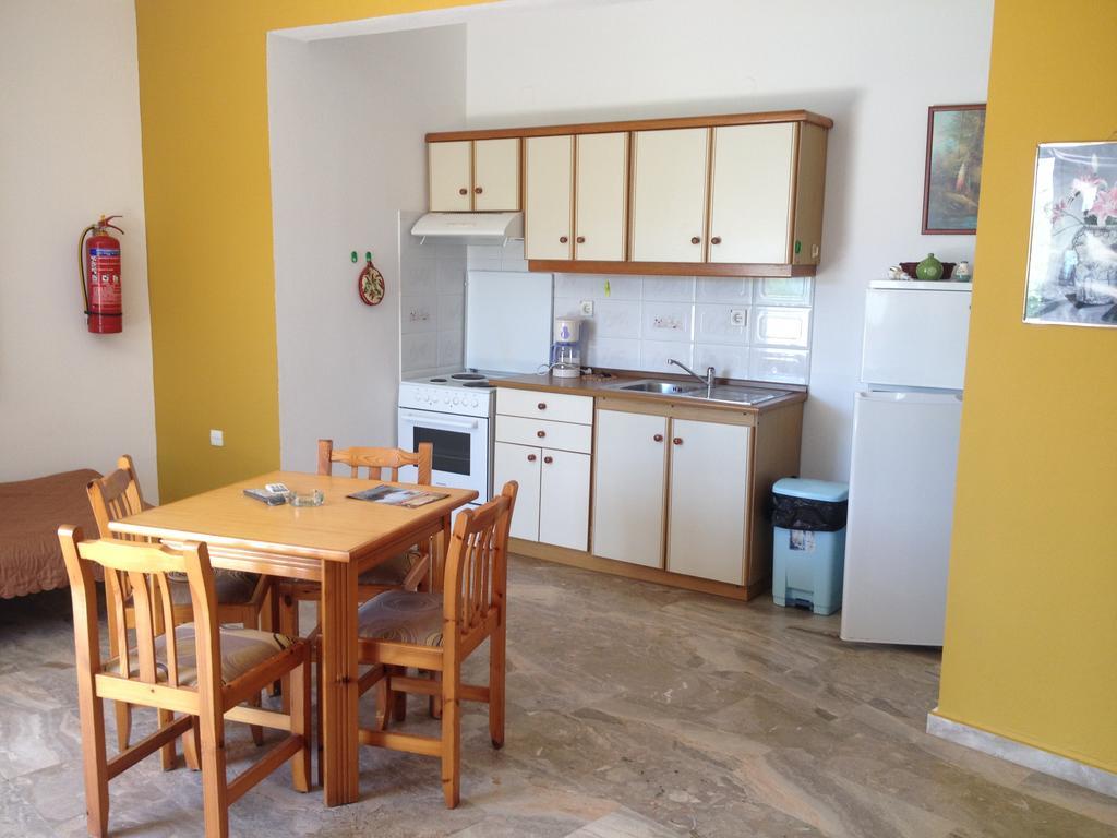 Creta Sun Apartments Makrýgialos Buitenkant foto